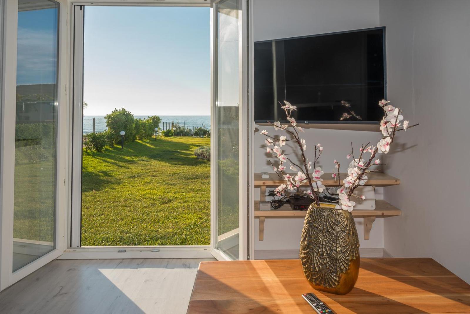 Dalas Beach House Almiros Beach Exterior photo